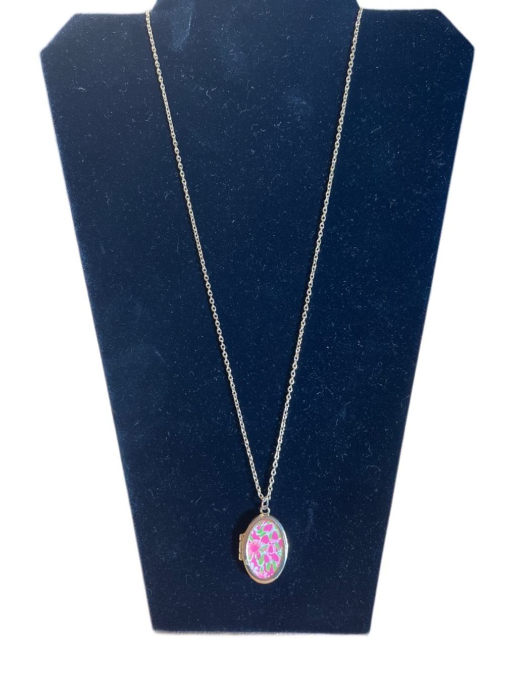 Lilly Pulitzer Fiesta Pink Flowers Gold Tone Locket Pendant Necklace 26”